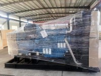 海南客戶柴油發電機組發貨